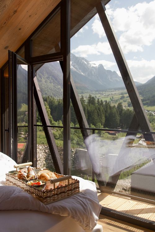 gérer les réservations et la relation client CRM hébergement