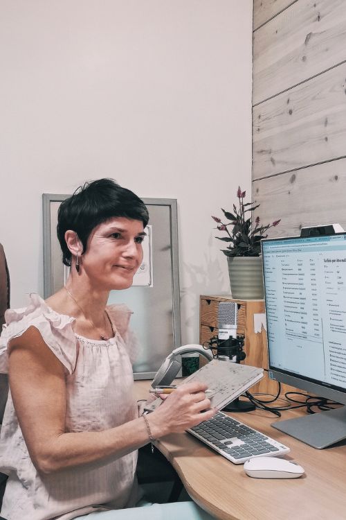 spécialiste de la relation client tourisme et hébergement